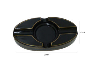 Cinzeiro de cerâmica oval para 4 preto